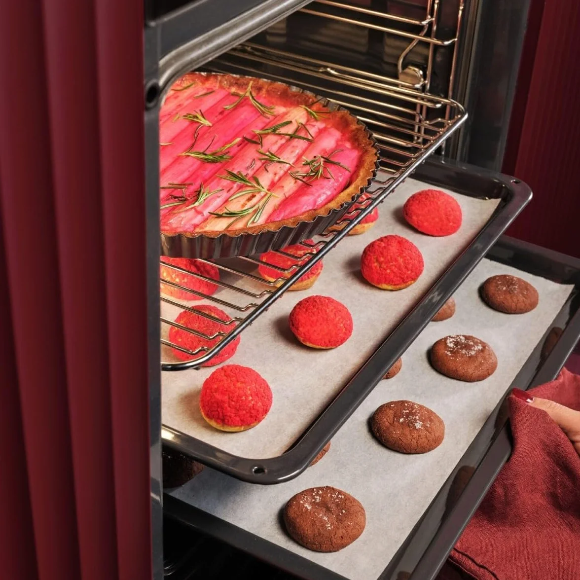 AEG Horno Multifunción OU5AB20SM 72L Limpieza Aqua Clean 9 Programas Grill SurroundCook Pantalla LED Cocción Multinivel Inox Antihuellas