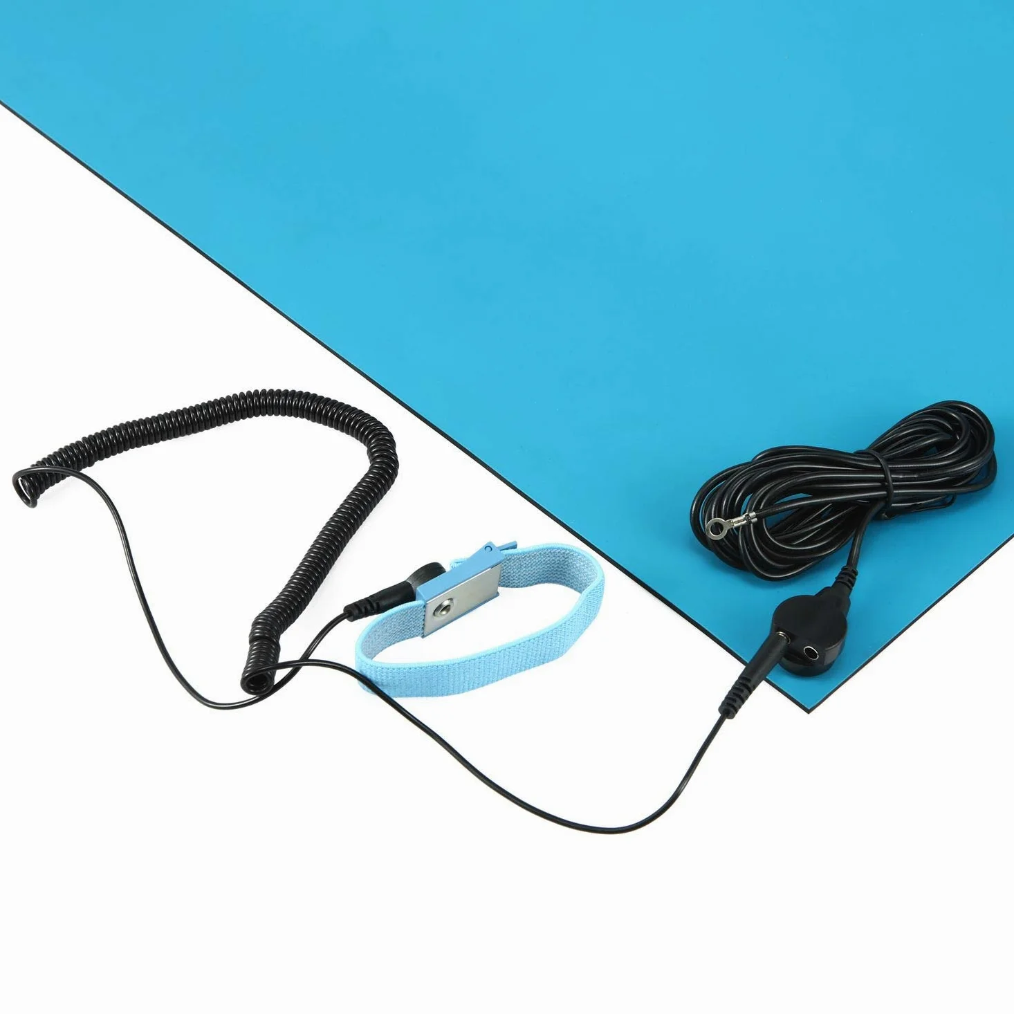 MWRF Source ESD Mat Kit con correa para la muñeca y cable de conexión a tierra (0.06 pulgadas) (2 pies x 4 pies, azul)