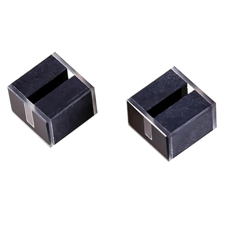 1 cubeta de microcuarzo personalizable: volumen de 100 μL, longitud de trayectoria de 10 mm, vidrio de cuarzo japonés for espectrofotometría UV-Vis.