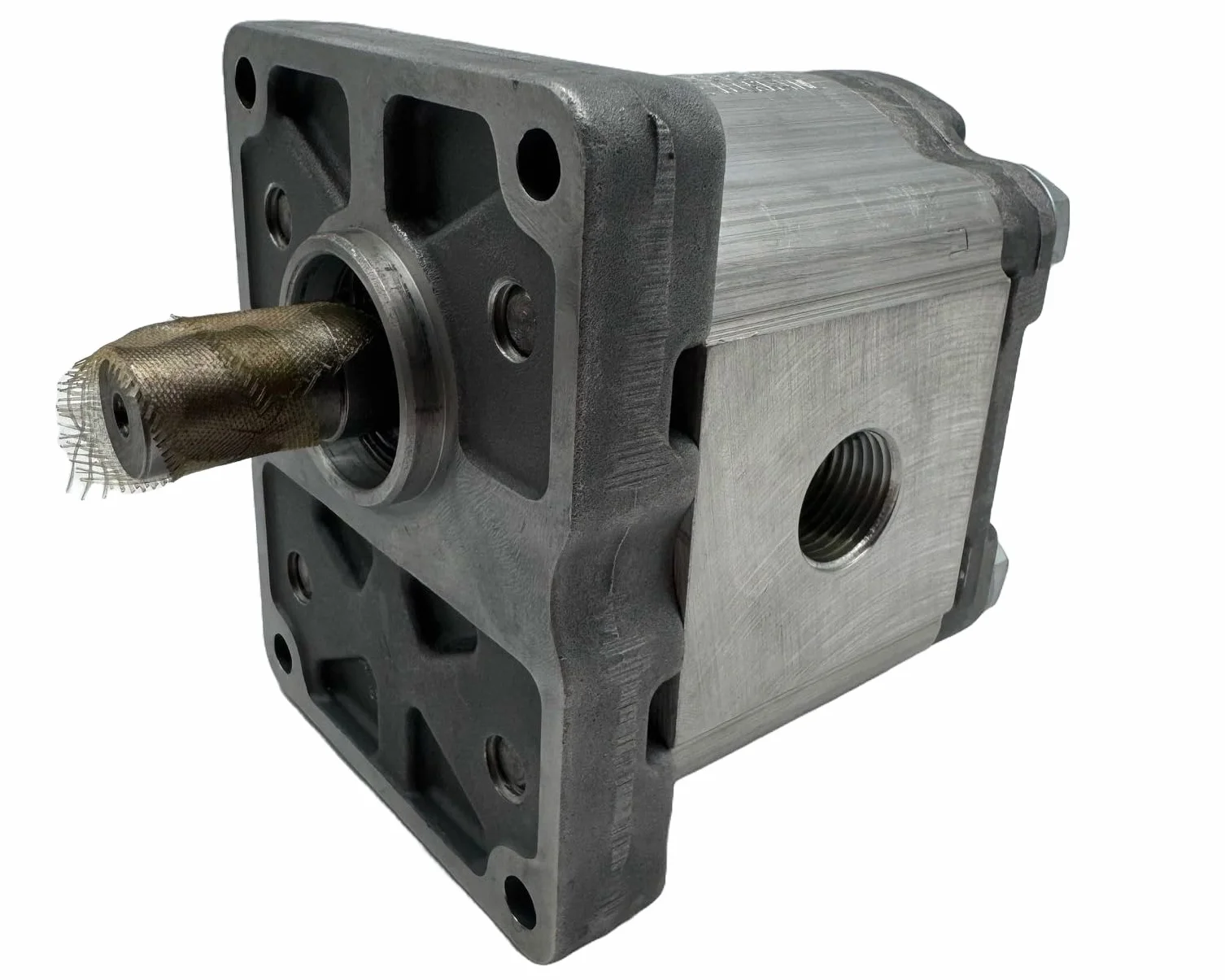 Bomba Hidráulica 18,75 L/min, Tipo de Eje - Recto Ø15,87 mm SAE A, Tipo de Puertos - GAS (BSP), Montaje Europeo marca Hydrosila. Bomba para Tractor, Bomba para Prensa Hidráulica y Grupo Hidráulico