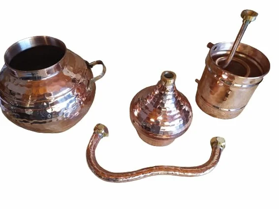 Alambique Artesanal de Cobre, Destilador Clásico completo con Termómetro, Sistema de Destilación Tradicional con Caldera y Serpentín (10 Litros)