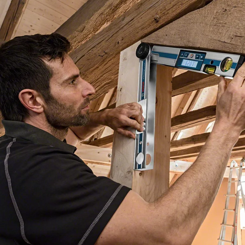 Bosch Professional Medidor digital de ángulos GAM 220 MF (cálculo de ángulos de inglete, margen de medición: 0 - 220º, longitud: 40 cm)