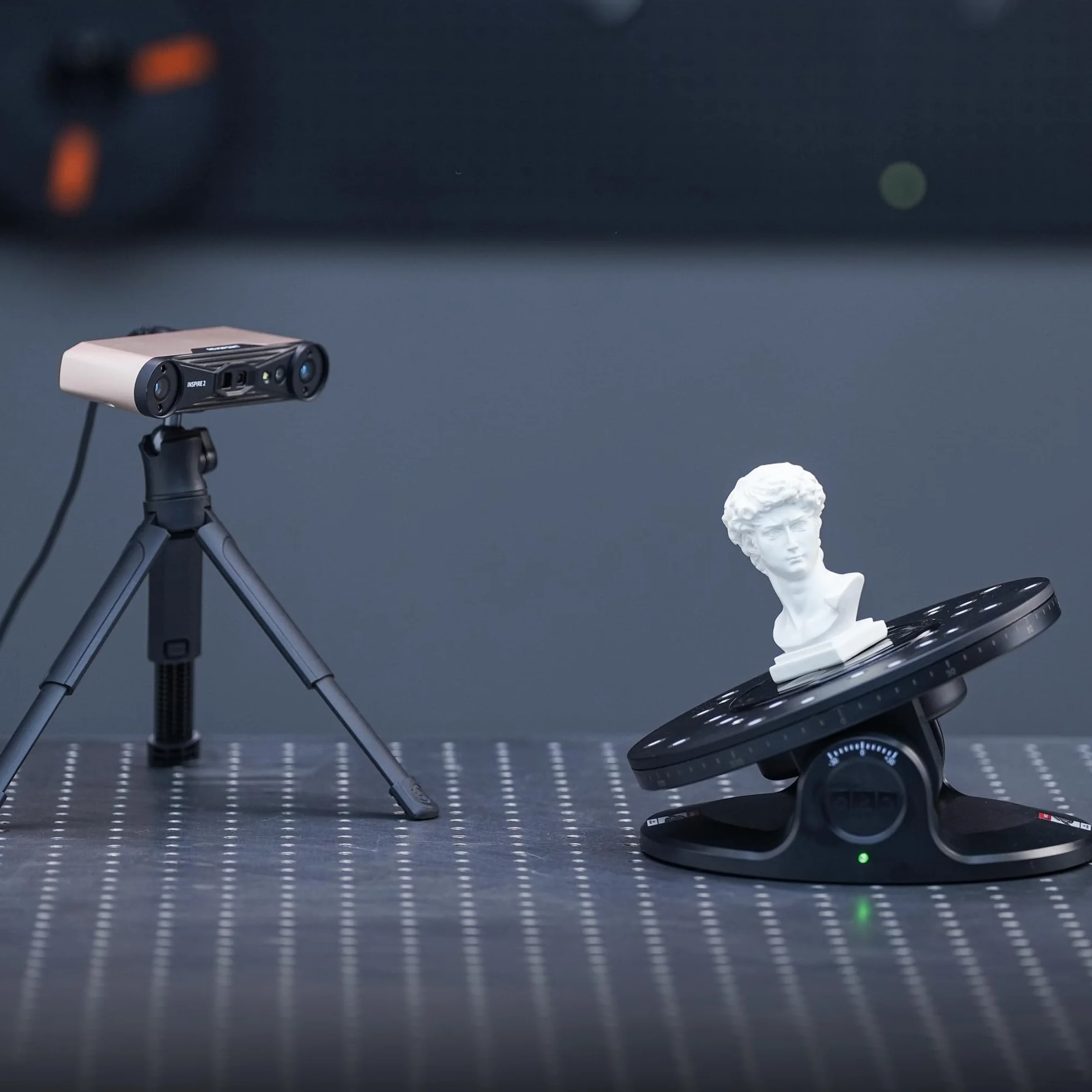 Revopoint Mesa giratoria doble eje, fácil capturar datos 3D detallados de objetos pequeños a medianos para escaneo 3D preciso, compatible con MIRACO/POP3 PLUS/INSPIRE 2/MetroX/MetroX Pro/MetroY Pro
