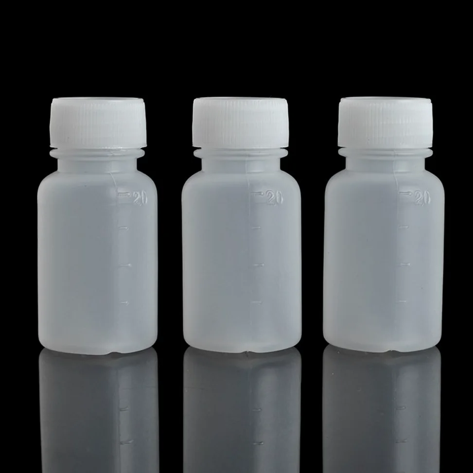 Dealglad 100 piezas de 20 ml polietileno vacío de plástico pequeña boca Graduado Laboratorio Química Recipiente Botella de reactivo muestra de sellado líquido medicina botella