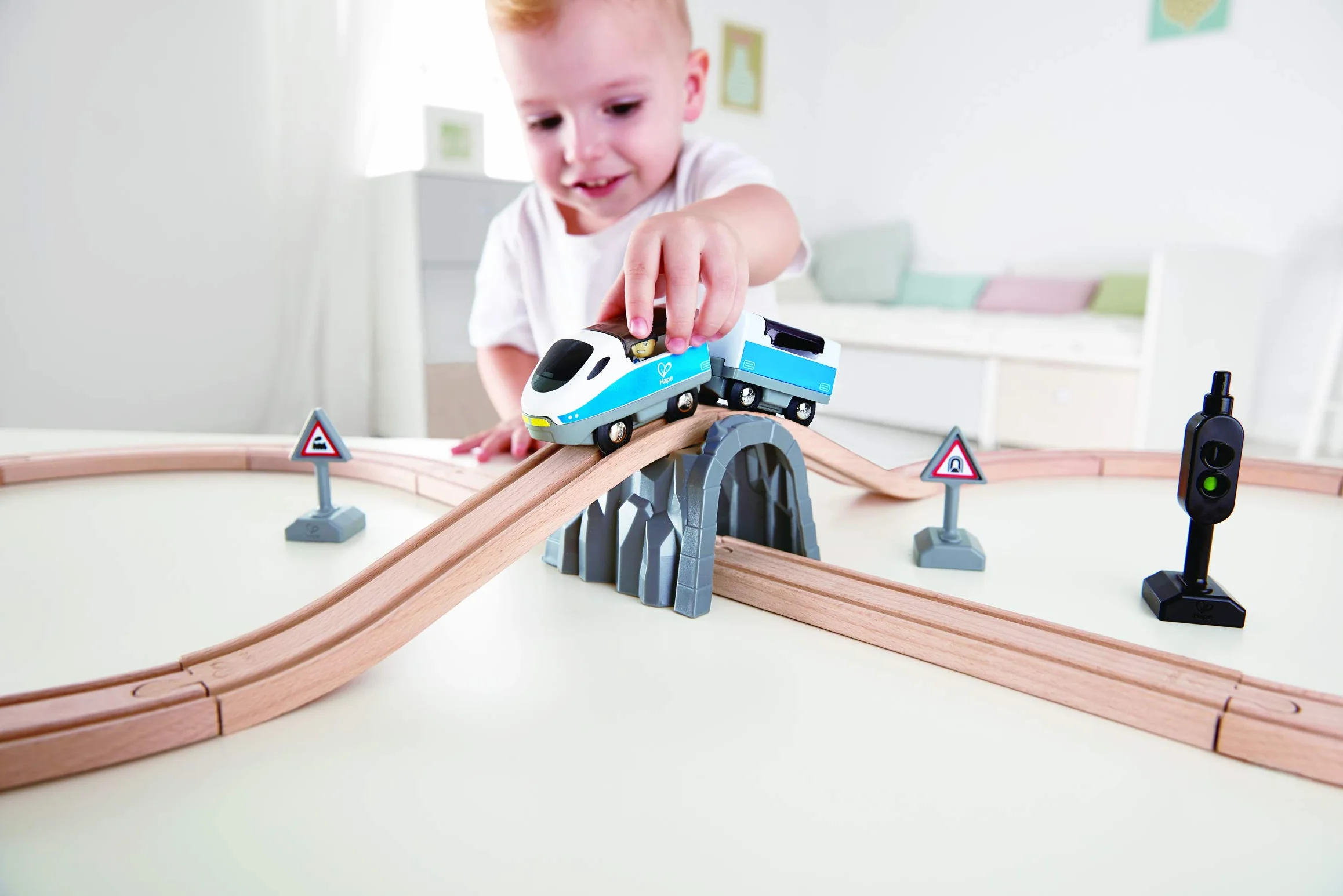 Hape Juego de Tren de Pasajeros E3729