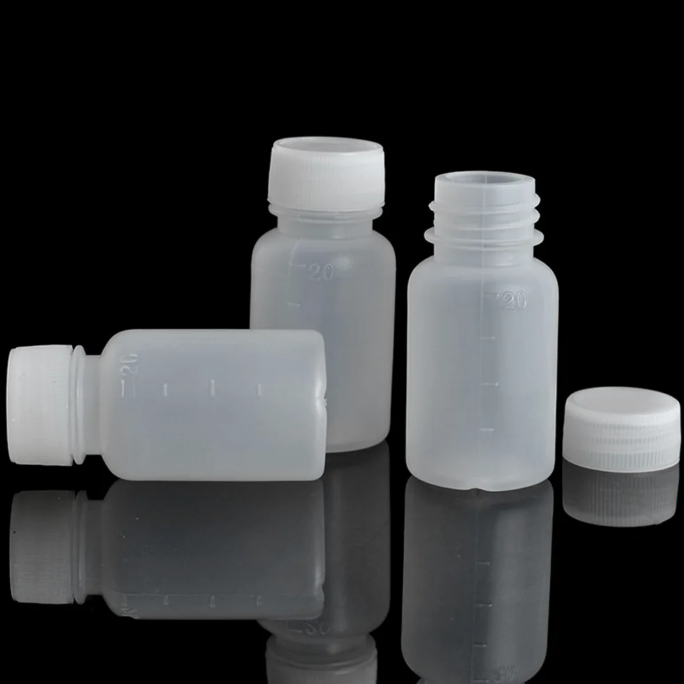 Dealglad 100 piezas de 20 ml polietileno vacío de plástico pequeña boca Graduado Laboratorio Química Recipiente Botella de reactivo muestra de sellado líquido medicina botella