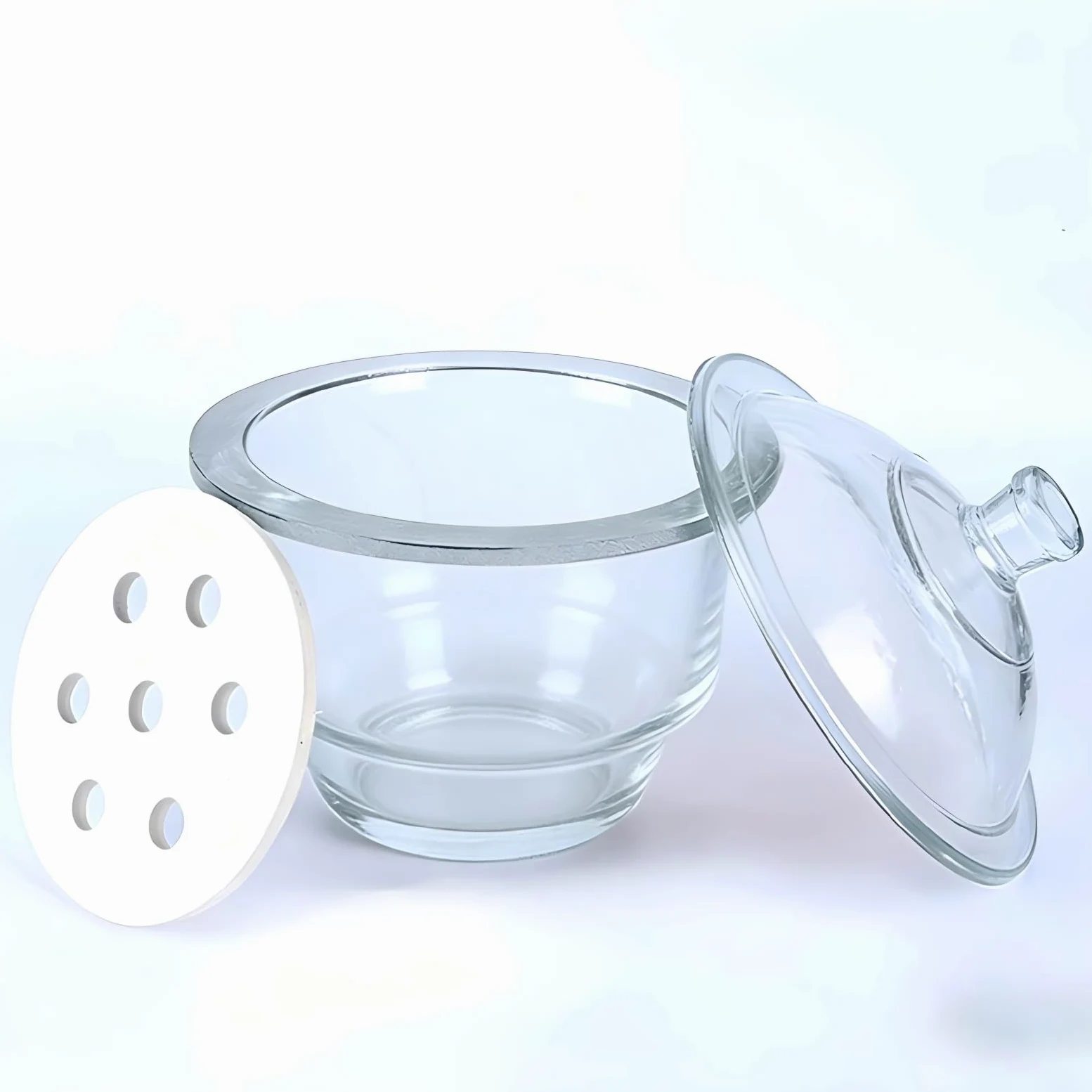 Los desecadores de vidrio para laboratorio, fabricados con vidrio de borosilicato, son resistentes a la corrosión y a las altas temperaturas, por lo que son adecuados para almacenar Transparent 150mm