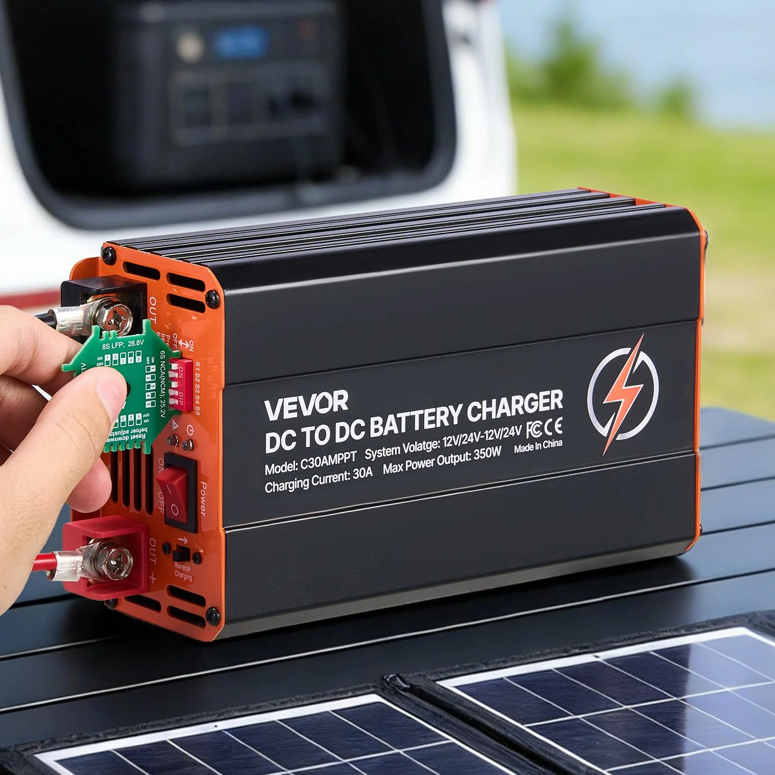 VEVOR Cargador de Batería CC a CC con MPPT, 350 W, Cargador de Batería Integrado de 30 A, Entrada Dual para Panel Solar/Alternador, para Baterías de Plomo-ácido LiFePO4, 12 V/24 V - 12 V/24 V