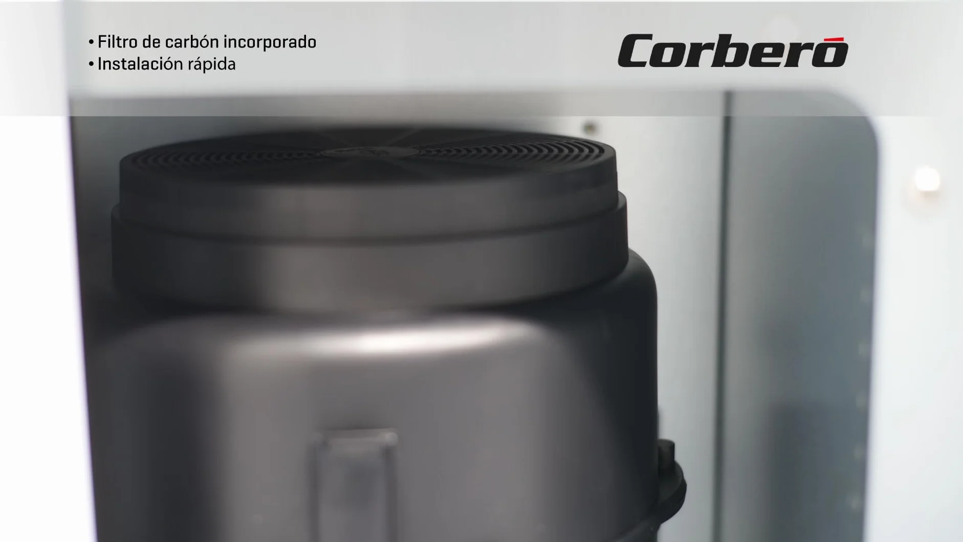 Corberó Campana Extractora Pirámide 70 cm 621,71 m3/h 168W 3 Velocidades Luz LED Inox