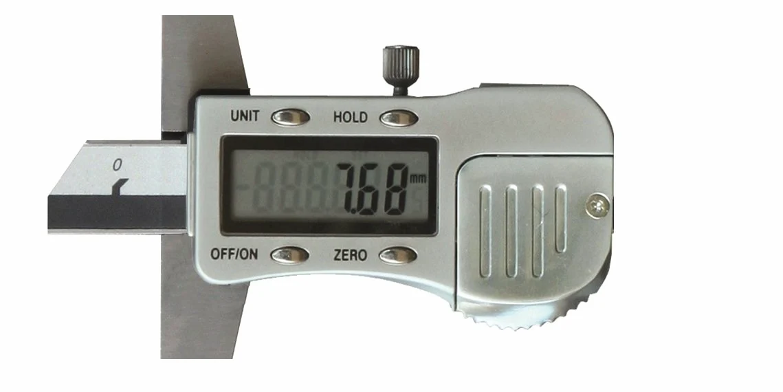 CNC Calidad Digital profundos de calibre Vernier ( – Rango de medición 300 mm – Pantalla Digital Caja de metal – din862