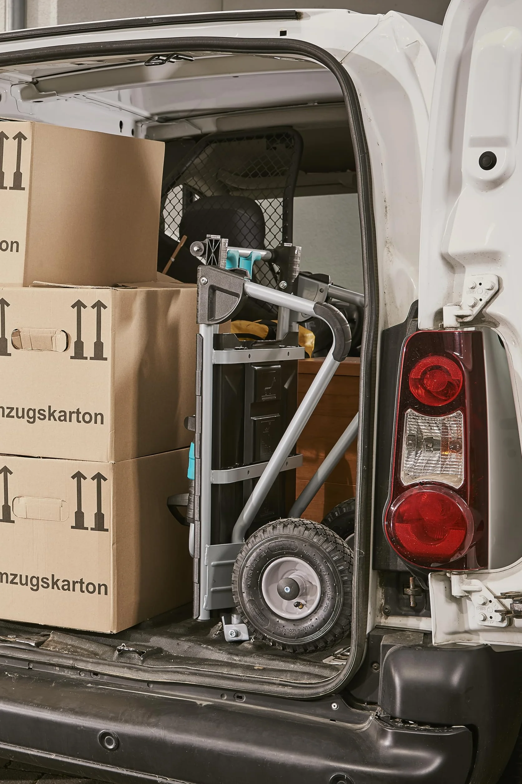 wolfcraft Carro de Transporte TS 2500 I 5535000 I La solución 2 en 1: conversión rápida en Carretilla para Sacos o Carretilla de jardín para un Uso Flexible I 200 Kg de Carga
