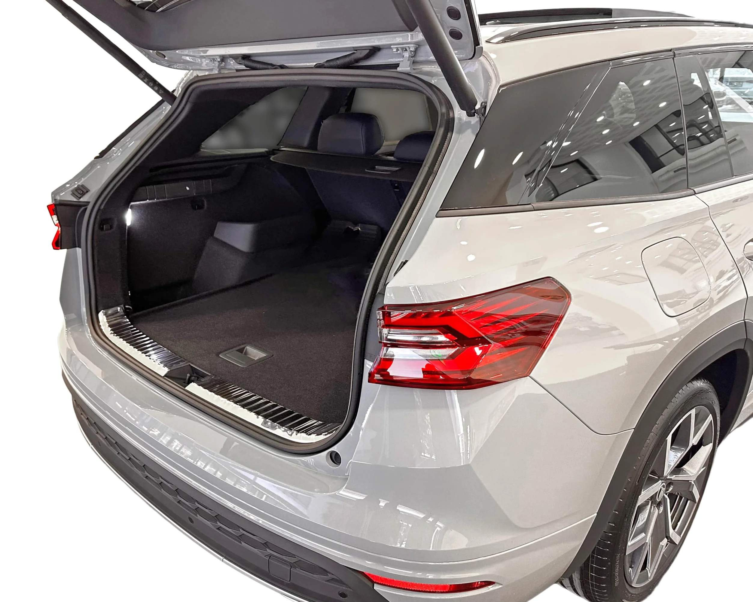 RECAMBO Protector de borde de carga de acero inoxidable interior cromado apto para Skoda Kodiaq II a partir de 2024 – Protección contra arañazos, contorno perfecto, acero inoxidable, base de cinta