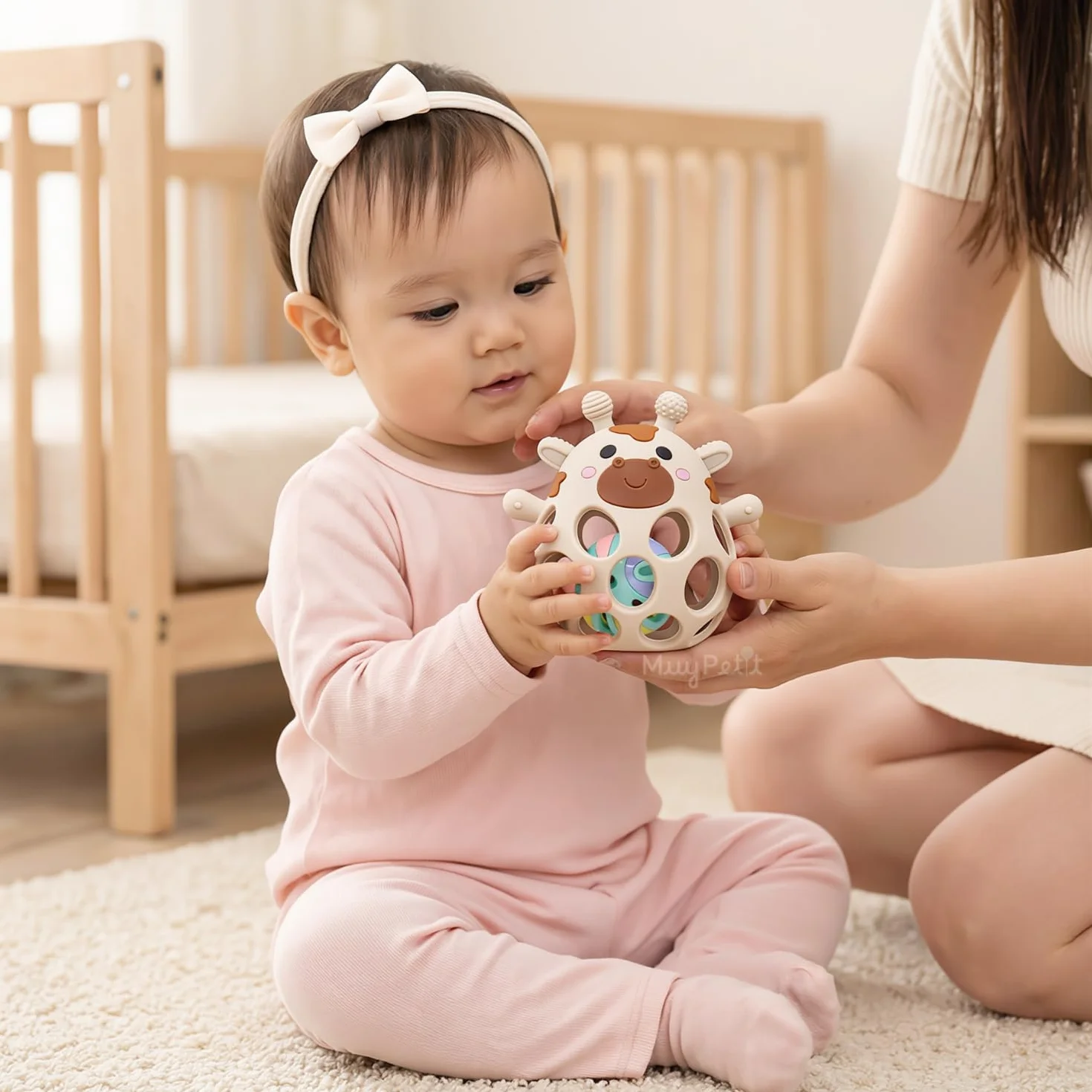 MuyPetit Jirafa Sonajero y Mordedor para bebé, Libre de BPA, Juegos bebe 0-6 meses, Juguete Montessori, Regalo recien nacido Beige
