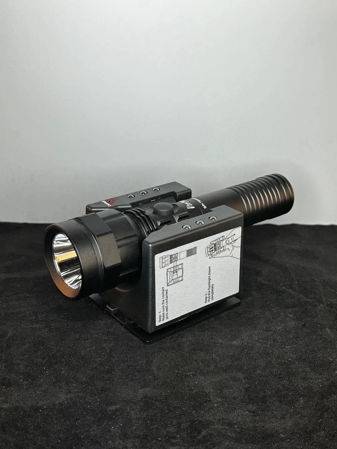 Vortex TM604 - Soporte de pared LED de emergencia de alta potencia, 1800 lúmenes, 7/24 en espera, función táctica, linterna de seguridad para coche y hogar.