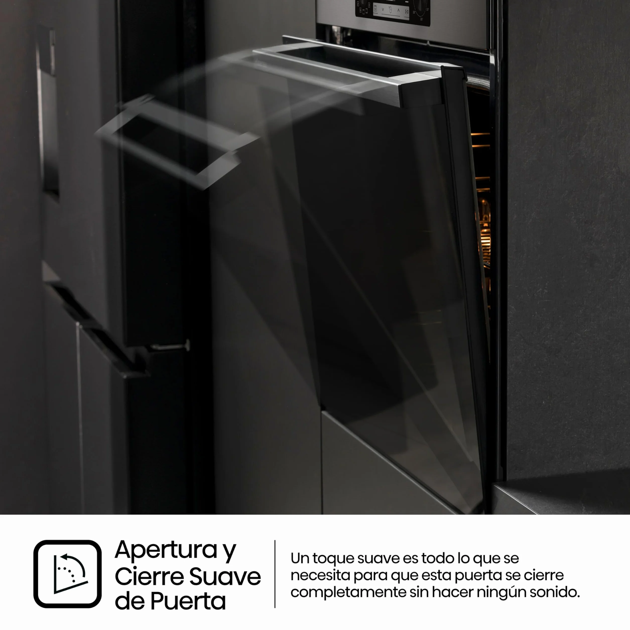 Hisense Horno Multifunción Empotrable 77L Pirolítico Guía Telescópica Air Fry