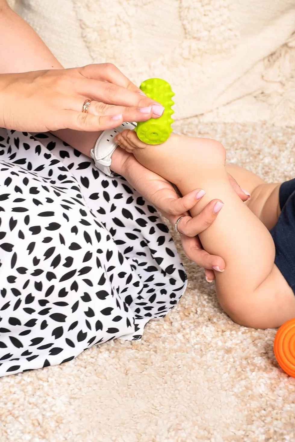 FANCY Baby Pelotas Sensoriales - Juguete Educativo para Bebés 3+ Meses, Pelota Montessori Texturizada