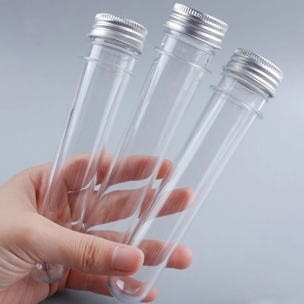 50 botellas de plástico PET vacías de tubo de ensayo cilíndrico transparente con tapa de aluminio de rosca para plantas, especias, caramelos, contenedores portátiles recargables (80 ml, plateado)