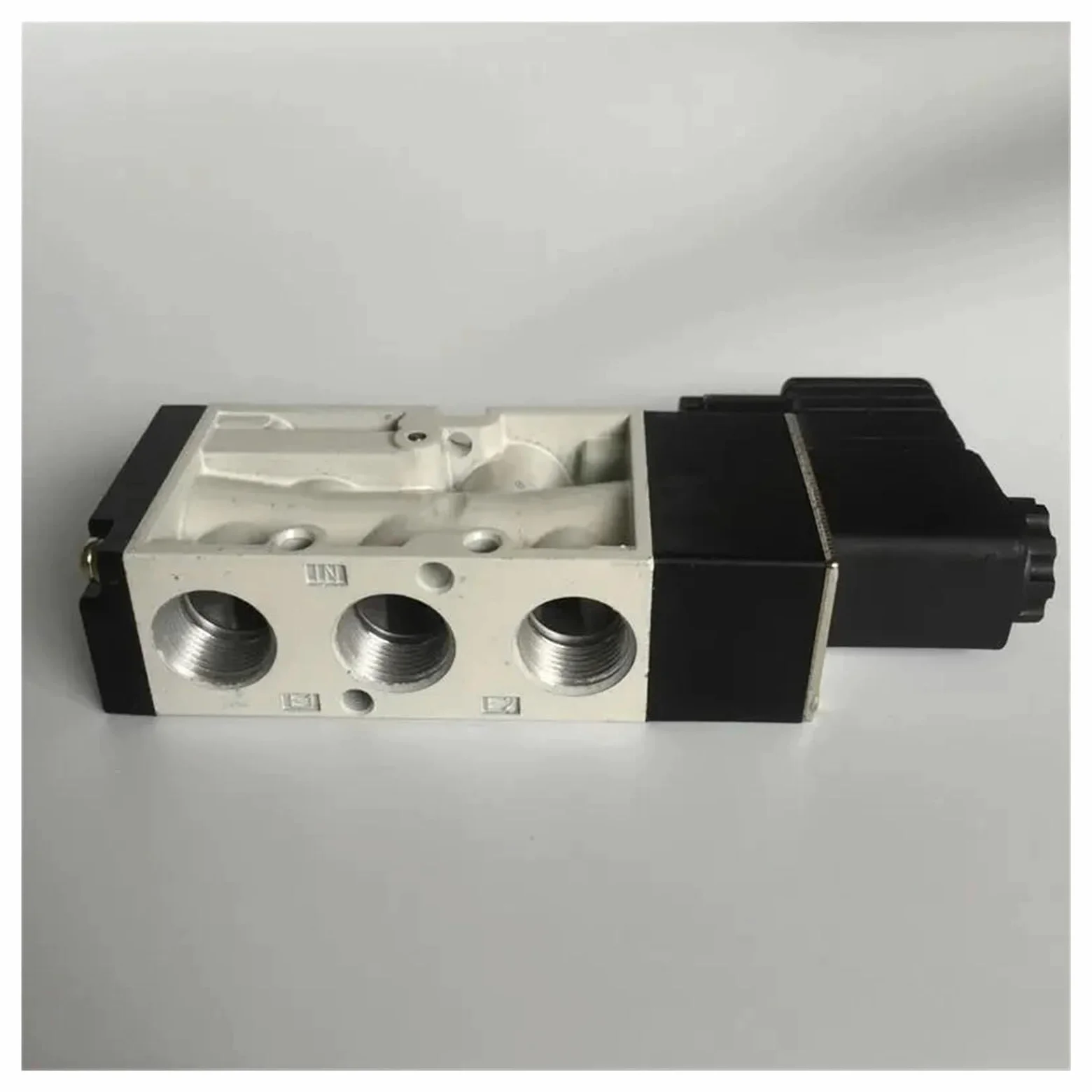 Electroválvula neumática magnética MVSC-220-4E1 de 2 vías y 5 Puertos(MVSC2204E1,AC 220V)