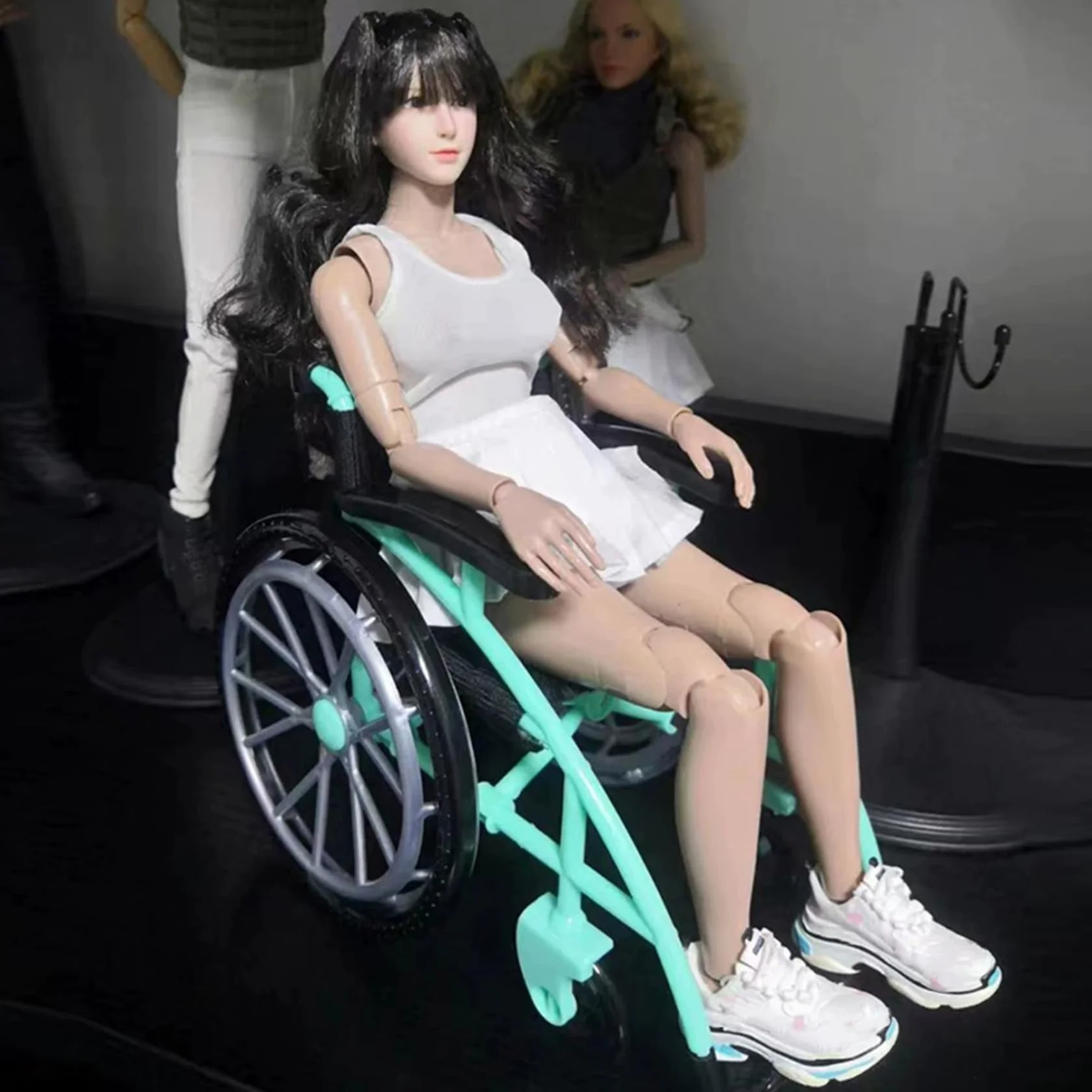 Juego de Muletas para Silla de Ruedas, Juguete Realista en Miniatura, Accesorios para Casa de Muñecas
