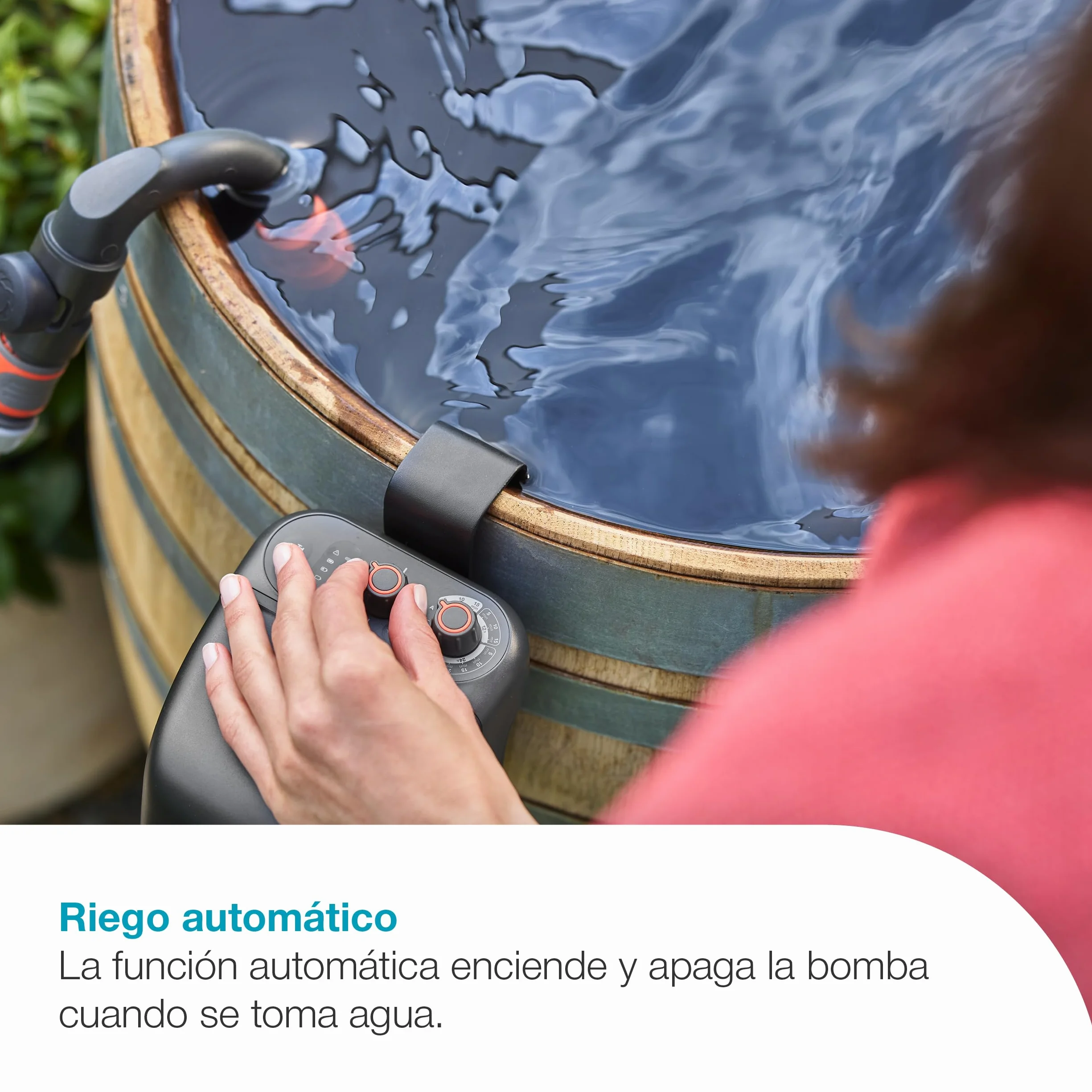 Gardena Bomba para depósitos de aguas de lluvia con batería 2400 Comfort Automatic 18V Solo: Bomba automática de agua, Control de riego programado, Función temporizadora, Presión constante (14605-55)