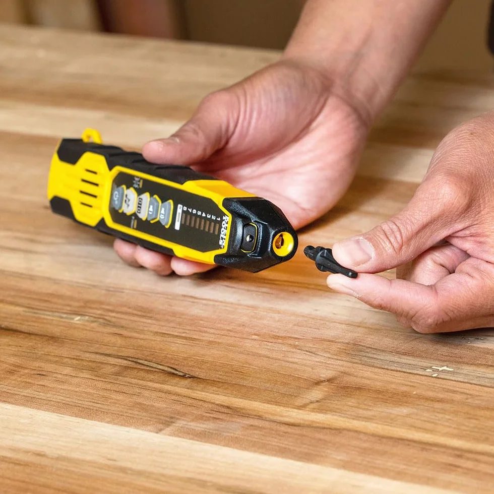 Klein Tools VDV500-223 | Sonda De Rastreo Digital | Rastrea Cables Activos Y No Activos | Punta Conductiva Reemplazable | Iluminacion Integrada