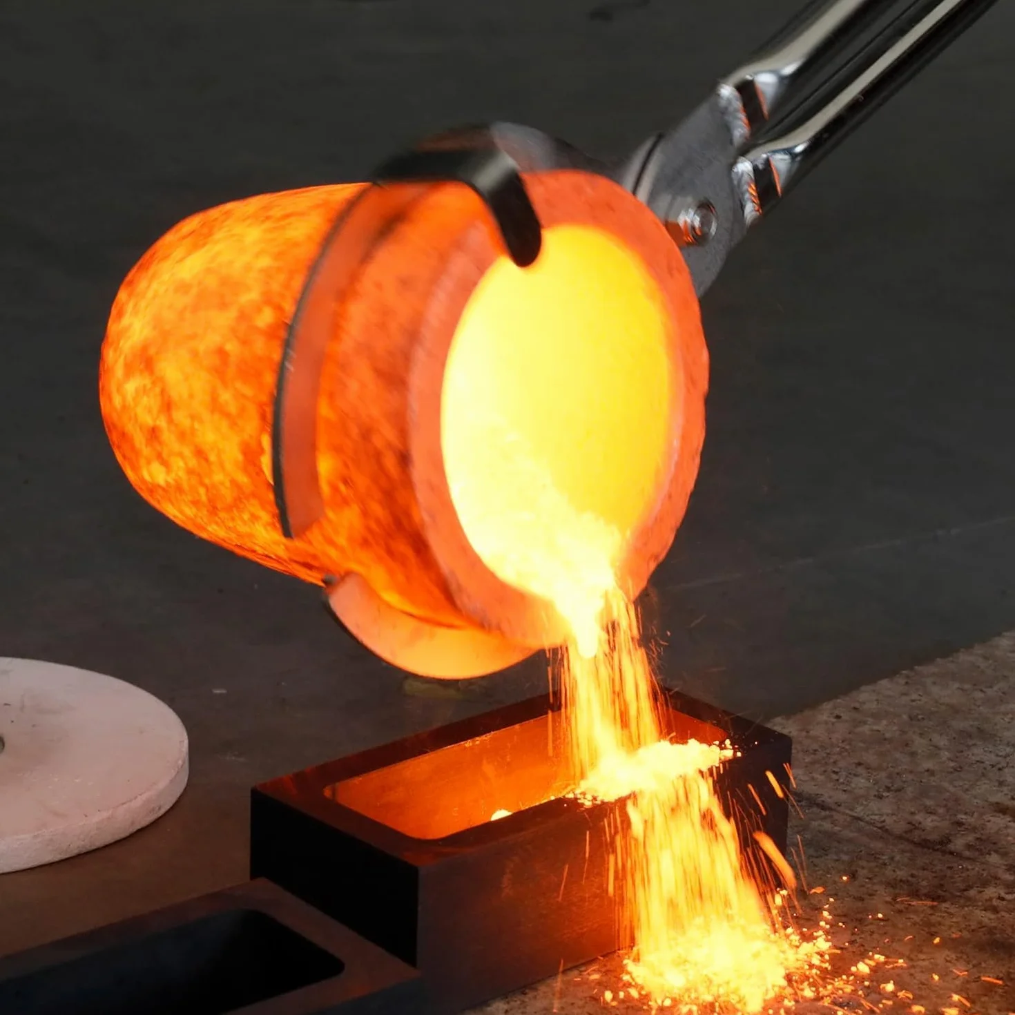 Graphite Crucible 4.5 kg for Metal Melting Casting Gold Silver Copper Brass Aluminum