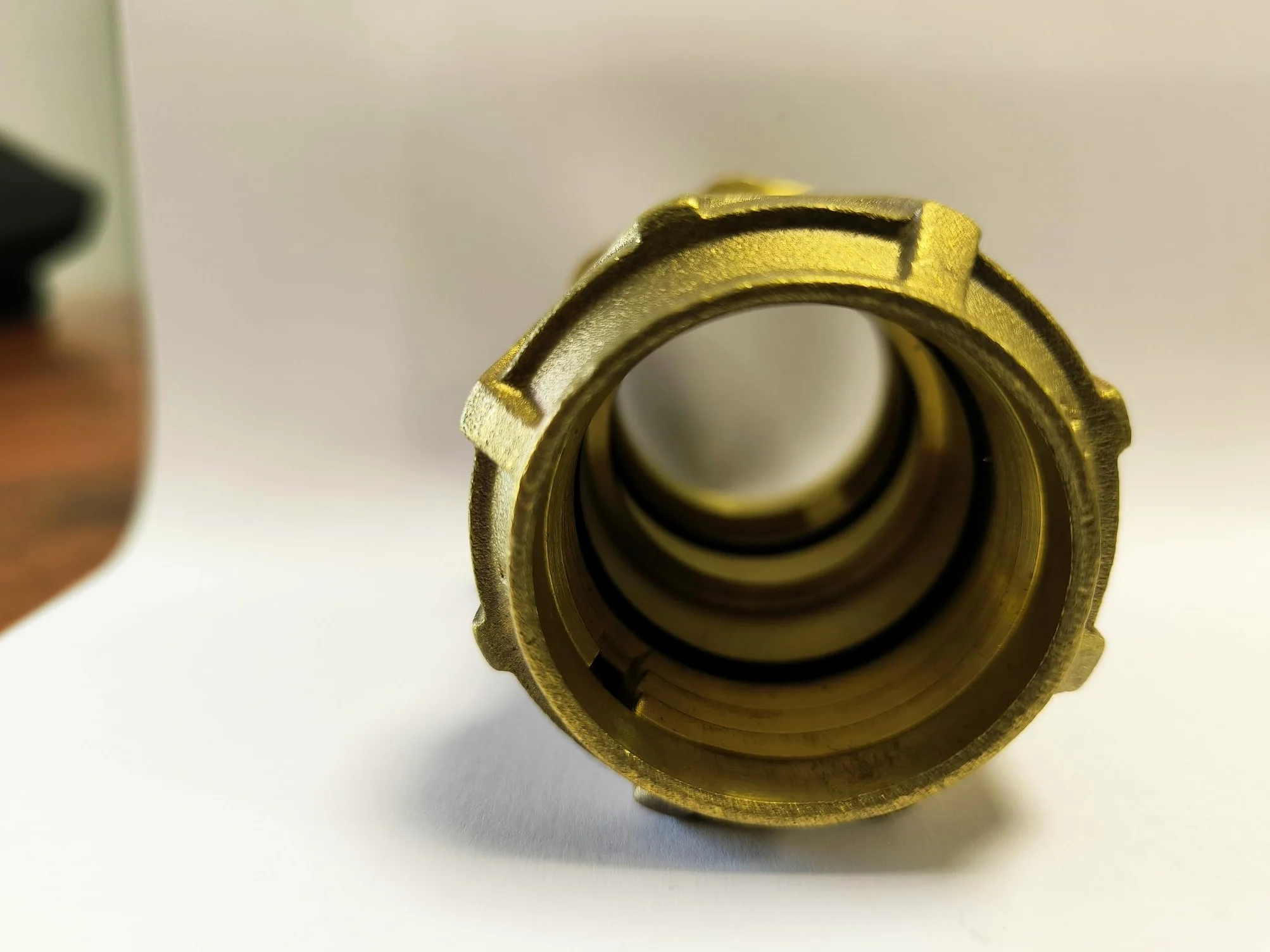 Suinga TE LATÓN 50mm para tuberia de polietileno de 50 mm, accesorio de laton con Certificado Aenor