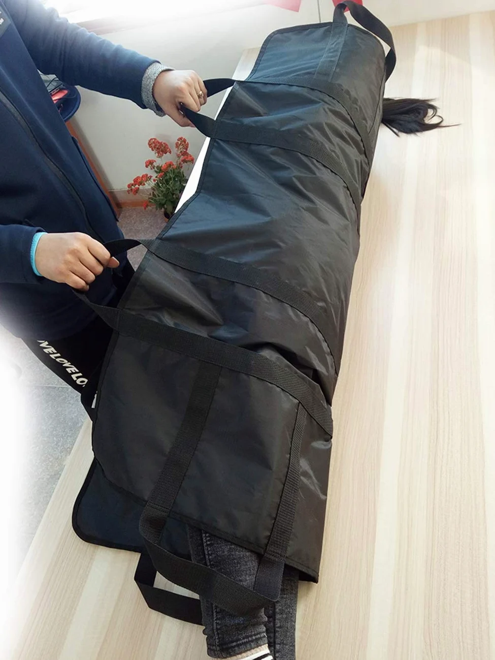 Almohadilla de cama con 8 asas para levantar el paciente, transferir, girar y reposicionar en la cama, sábana reutilizable y lavable, color negro