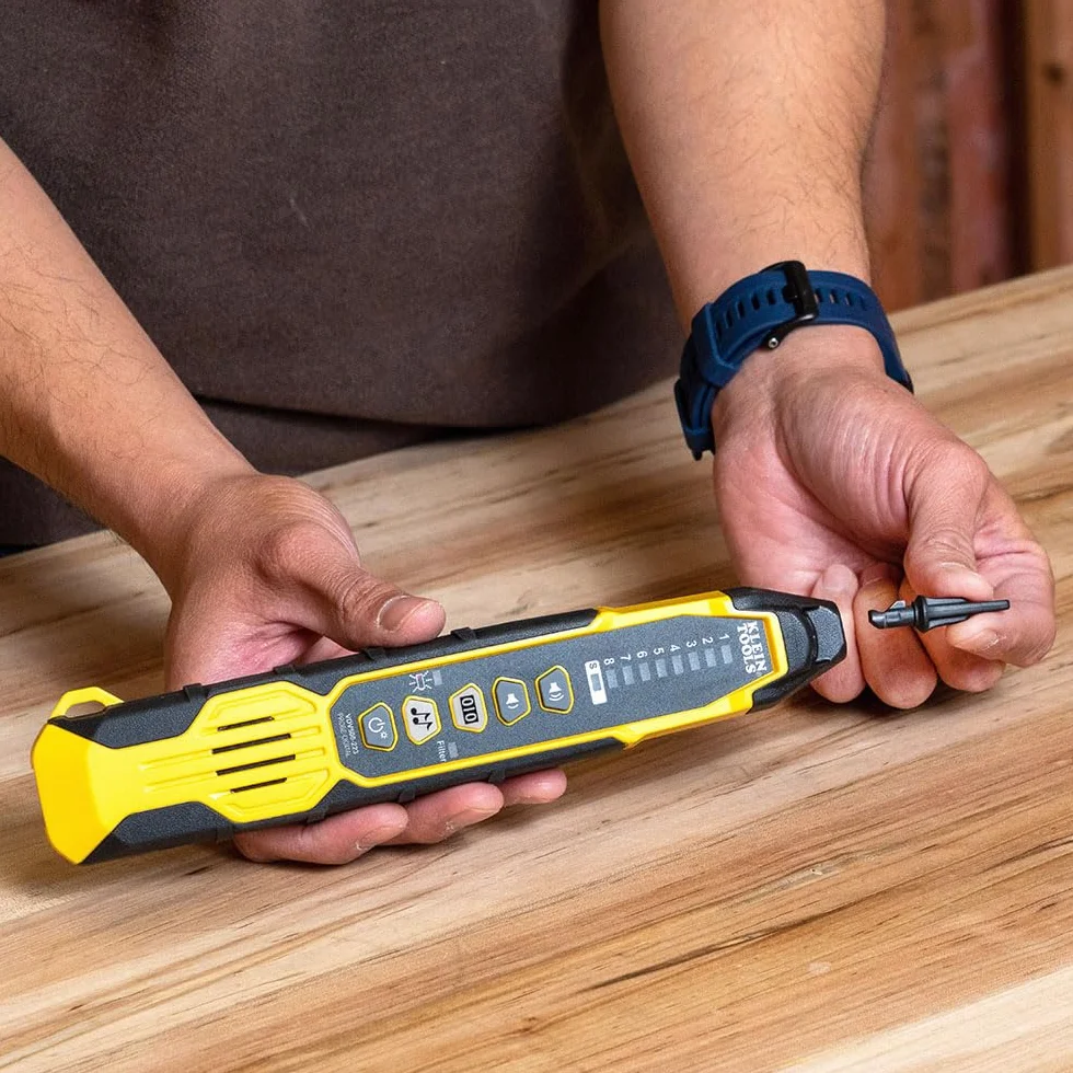 Klein Tools VDV500-223 | Sonda De Rastreo Digital | Rastrea Cables Activos Y No Activos | Punta Conductiva Reemplazable | Iluminacion Integrada
