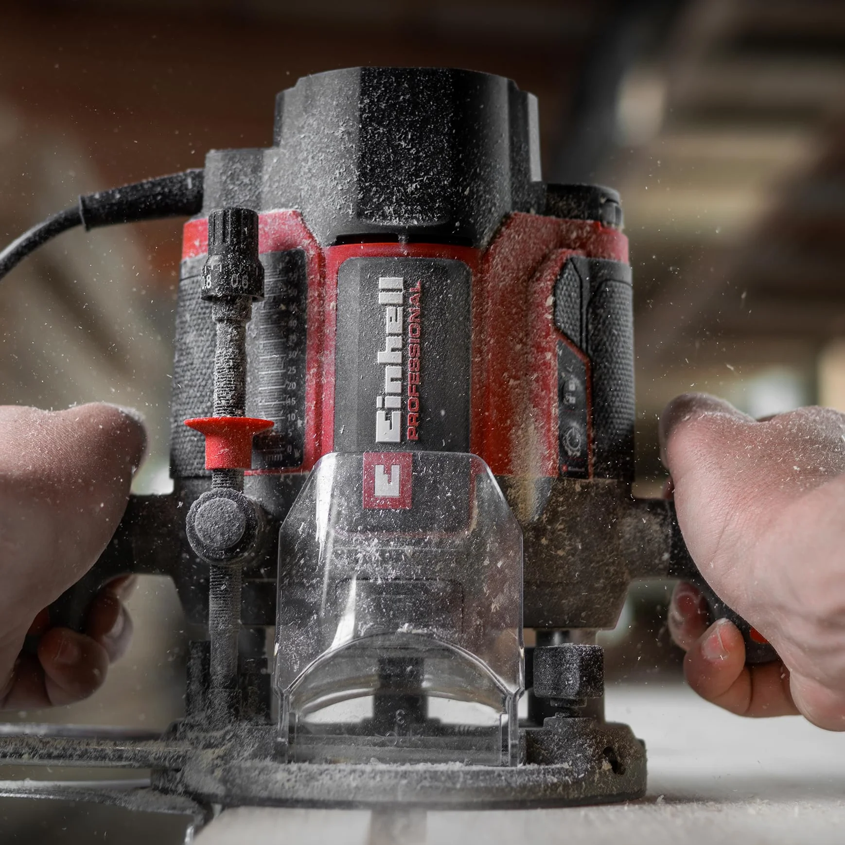 Einhell Professional fresadora superior TP-RO 1400 E (1400 W, altura de elevación 55 mm, pinzas de sujeción Ø 6 y 8 mm, luz LED, incl. tope paralelo, punta de compás, manguito de copia y herramienta)