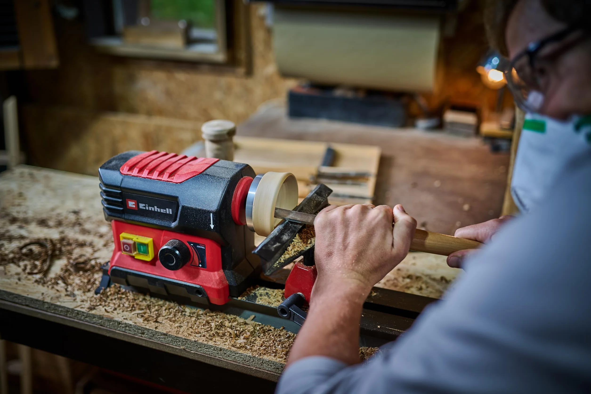 Einhell torno TC-WW 600 CE Vario (600 W, electrónica constante, máquina de torneado para piezas de trabajo de máx. 60 x 25 cm, velocidad continua 800-3000 rpm, incl. disco plano)