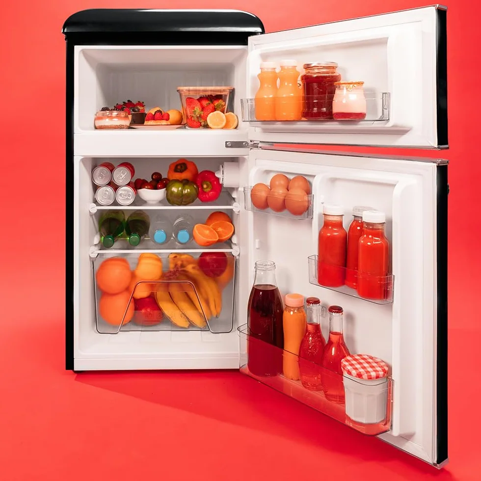 Cecotec Frigorífico 2 Puertas Retro 86L Bolero CoolMarket 2D Origin 86 Black, Clase Energética E, Icebox, Luz Interior, Tirador Cromado