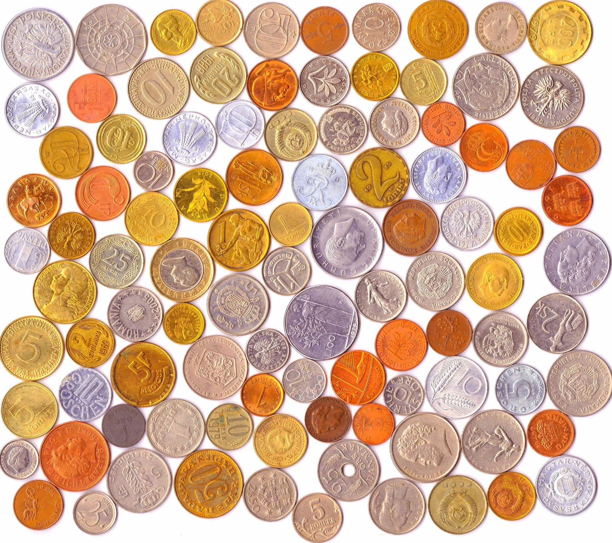 100 Monedas Diferentes de Muchos Países Alrededor del Mundo, Incluyendo Bolsa