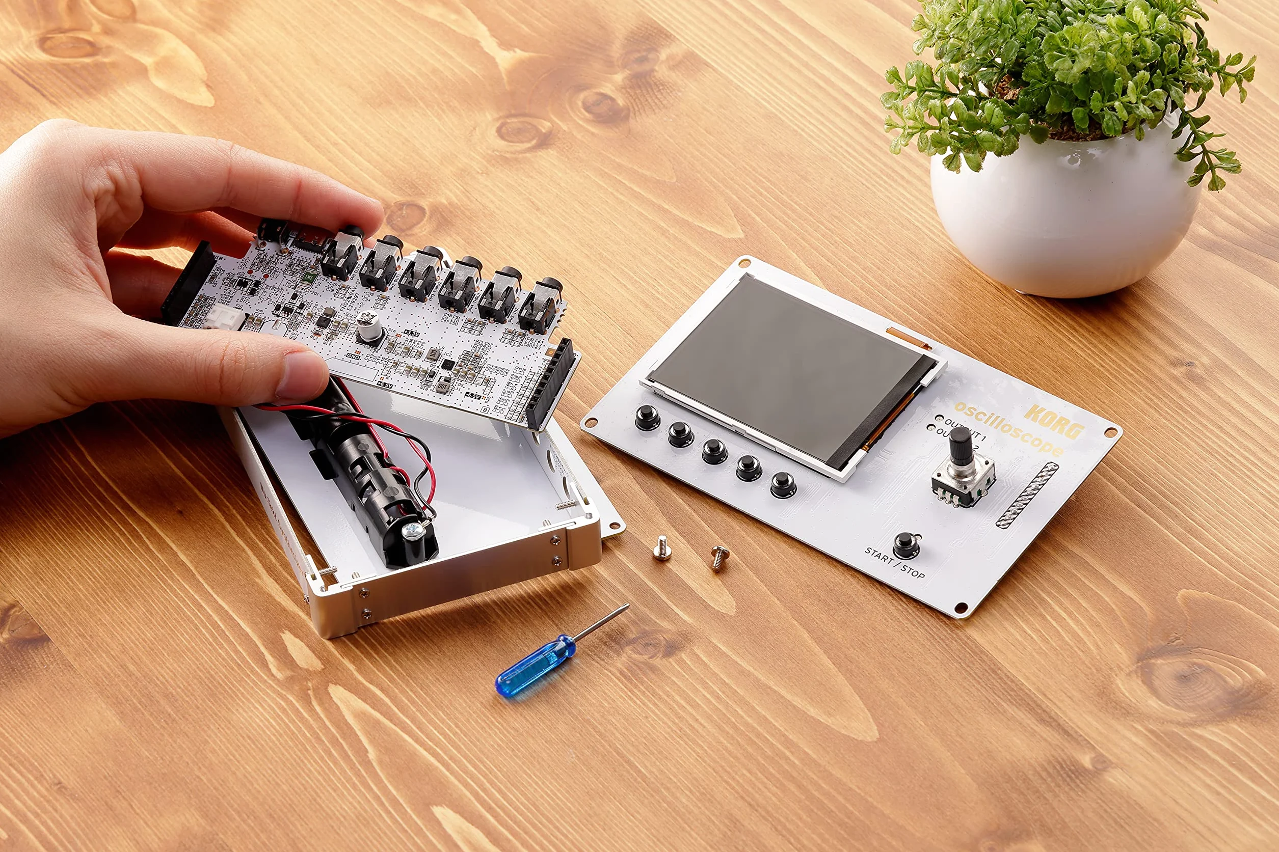 Korg Nu:Tekt NTS-2 Kit de sintetizador de osciloscopio