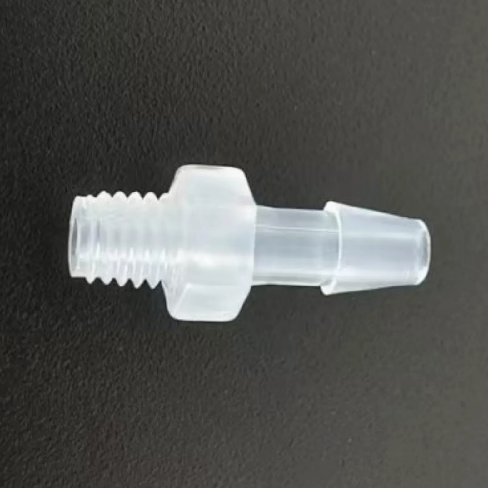 Accesorios de manguera de plástico, adaptador de rosca macho 10-32UNF, conectores de polipropileno transparente para laboratorio y maquinaria de alimentos, 100 unidades (1,6 mm 1/16 pulgadas)