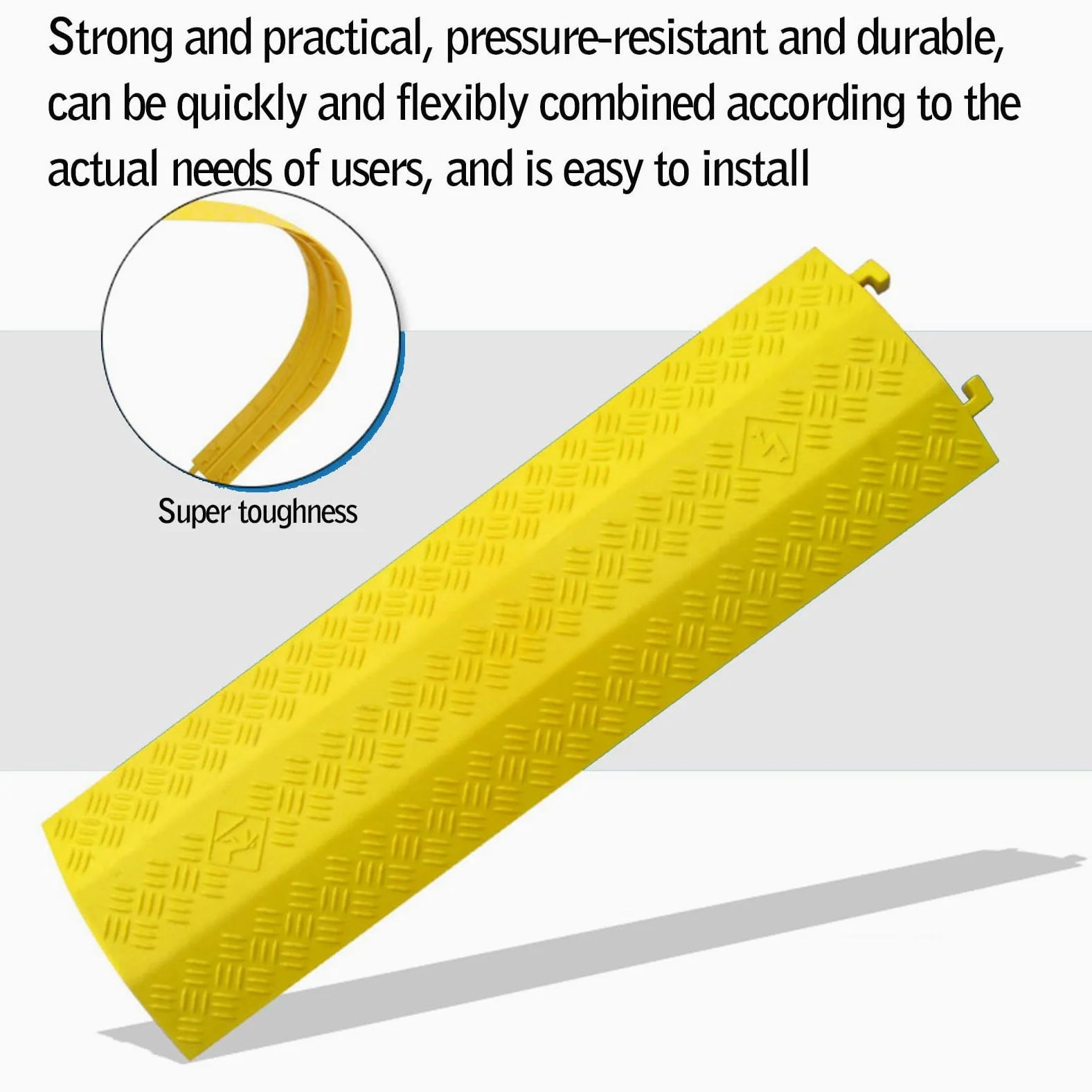 Reductor de velocidad de PVC, protector de cable de 1 canal, apto for uso en interiores en almacenes, hoteles y centros comerciales.