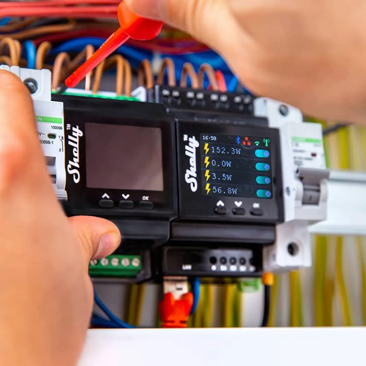 Shelly Pro 4PM V2, Relé inteligente wifi, LAN, Bluetooth, 4 canales, carril DIN, profesional