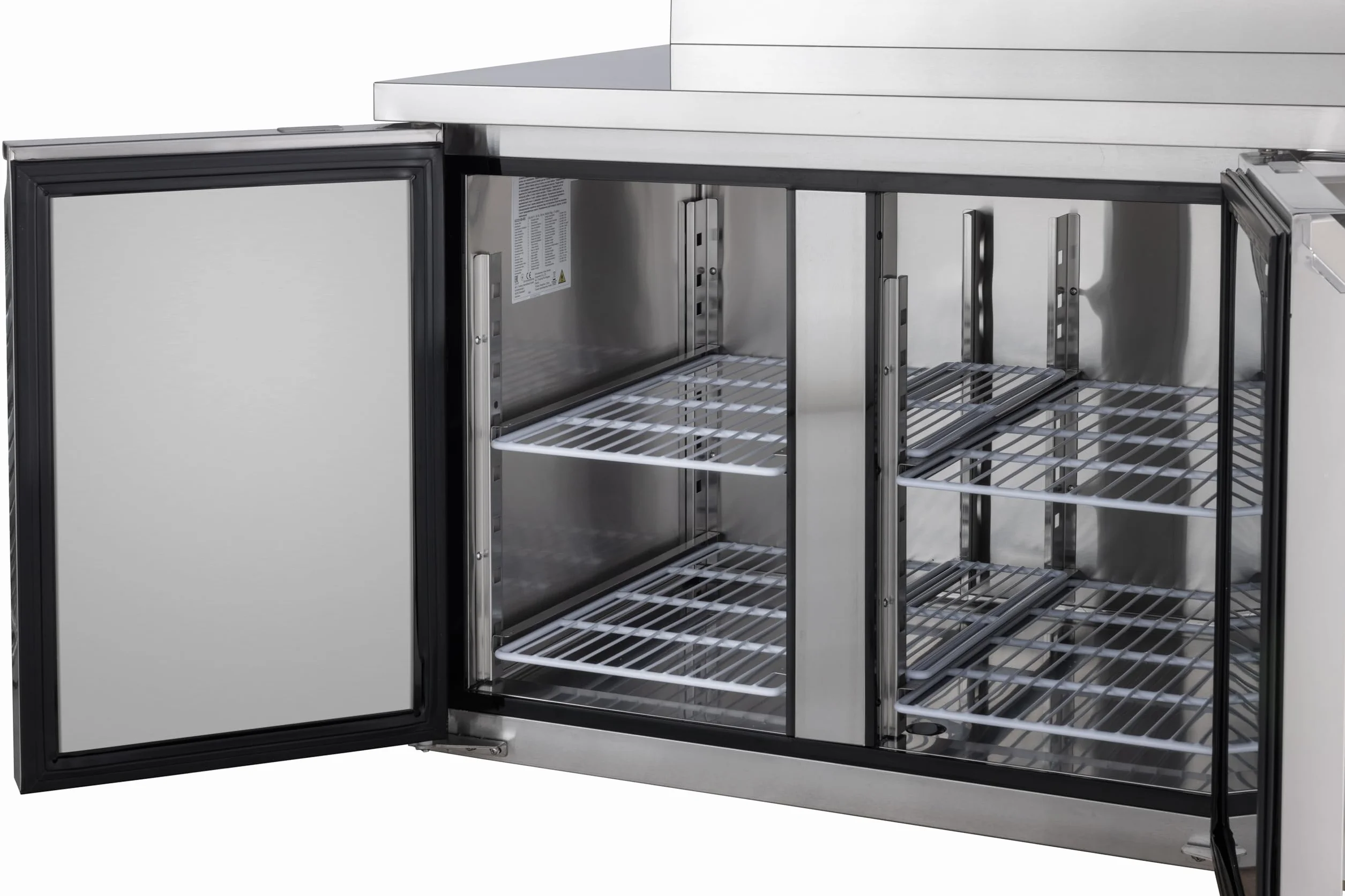 METRO Professional Mesa congeladora GCF3100BS, Acero Inoxidable, 334 L, 600 W, 3 Puertas, Plateada, Ideal para restaurantes (M)
