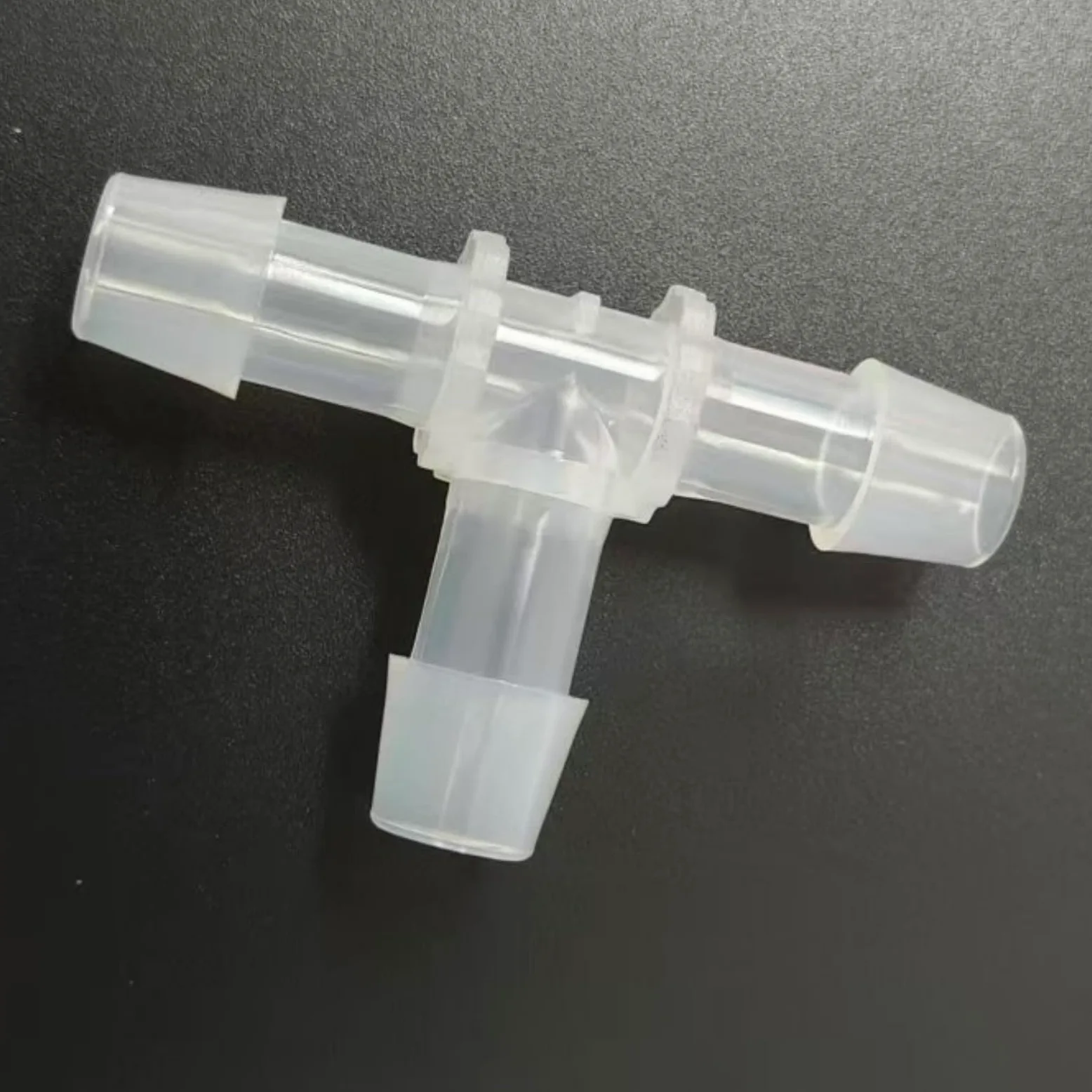 Accesorio en T con púas for manguera en forma de T de 3 vías, paquete de 25, adaptador de plástico PP duradero for laboratorio,(12.7mm 1/2inch Cir)