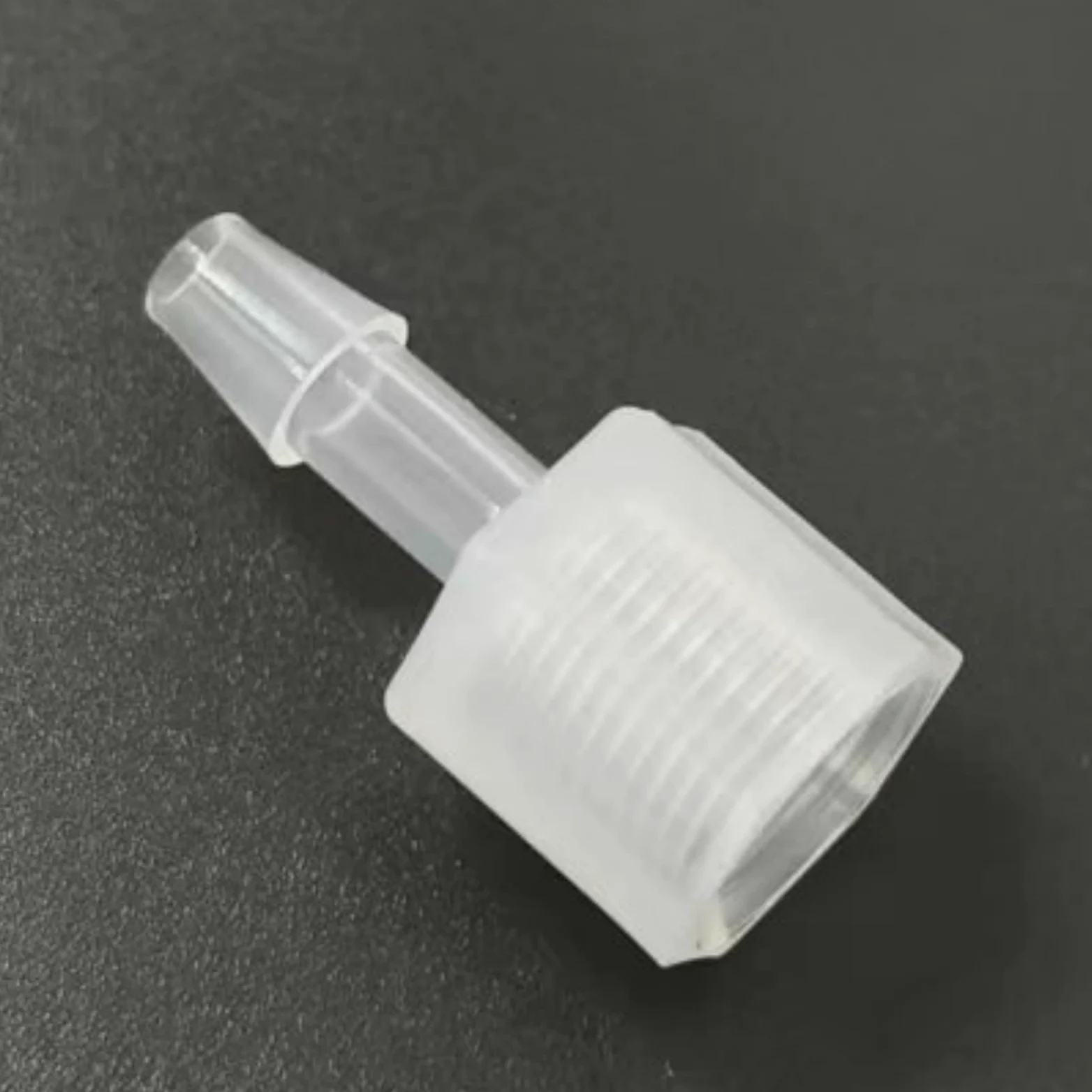 Adaptador de rosca macho/hembra de plástico reutilizable de 1/8 G, conector de polipropileno para aplicaciones de combustible y líquidos (5/32 pulgadas, tipo L, 4 bar), 50 unidades