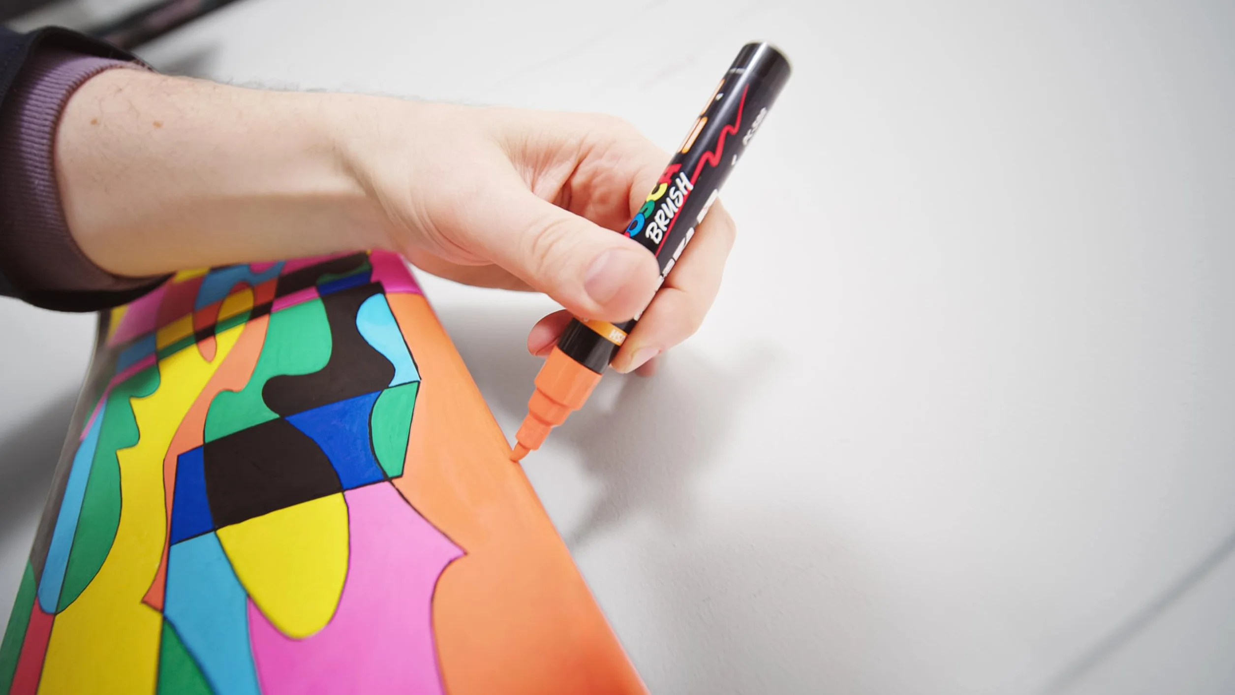 POSCA Set de rotuladores Brush Pen PC-5BR, 16 rotuladores acrílicos con punta de pincel