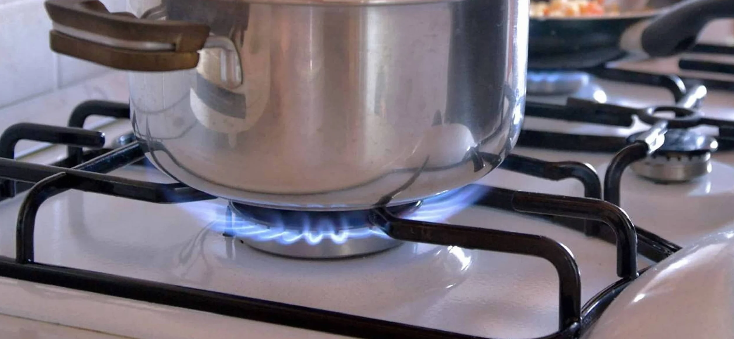 SOLTHERMIC LP200 Kuchenka gazowa 2 palniki biała