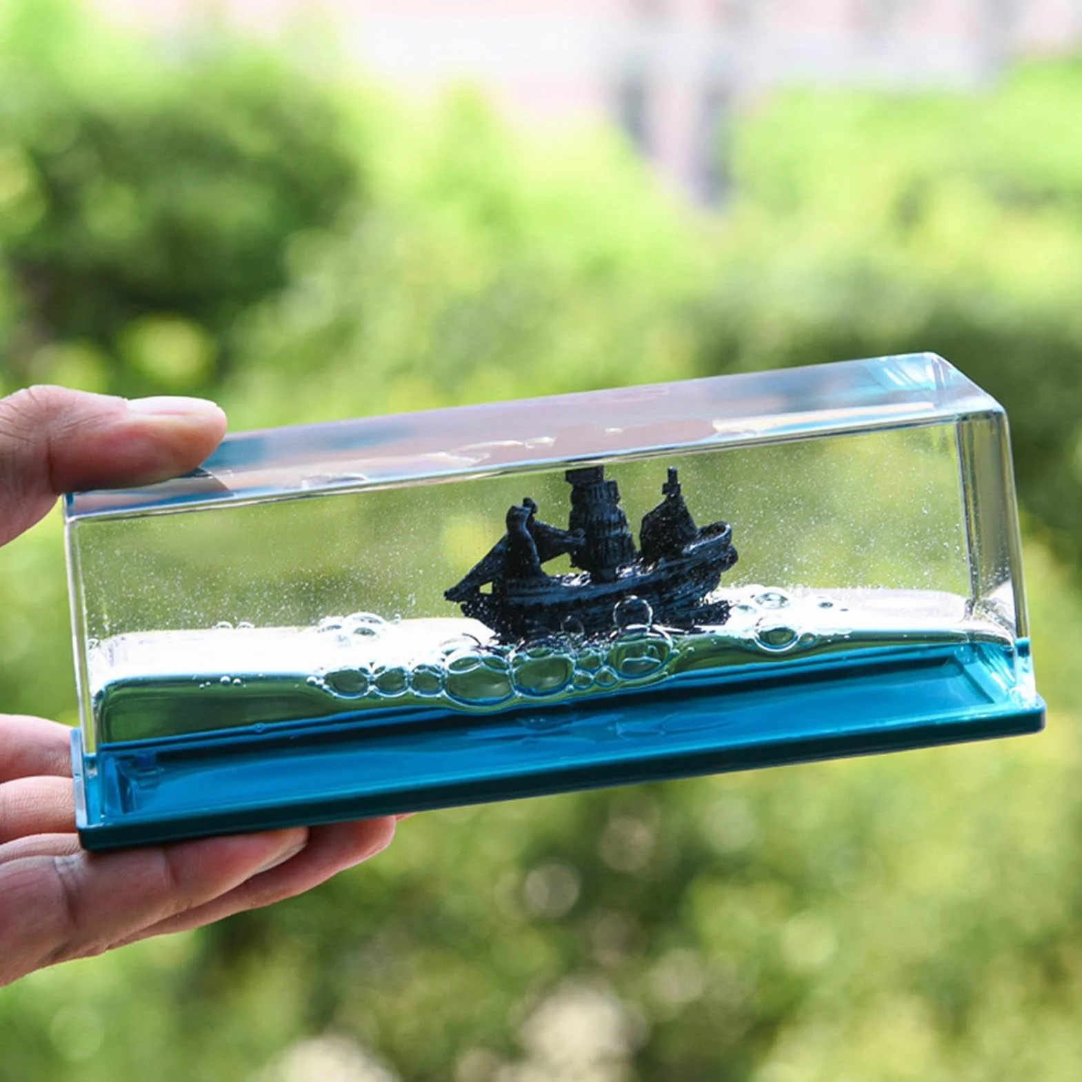 Barco de crucero fluido que nunca se hunde, modelo de escritorio, adorno acrílico para decoración del hogar