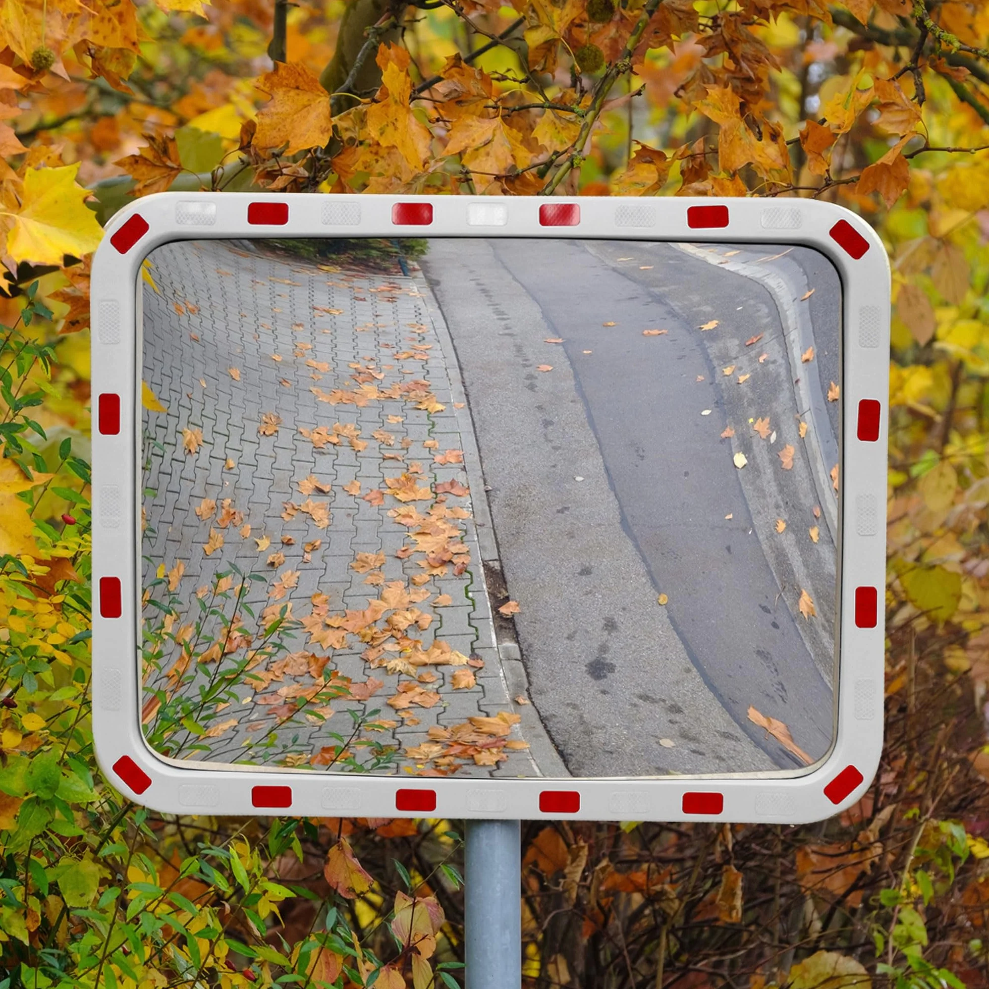 ECD Germany Espejo de tráfico rectangular cristal convexo de 60 x 80 cm con reflectores - Incluye soporte - Material de plástico ABS - blanco-rojo - Luna de seguridad de vigilancia observación cruce