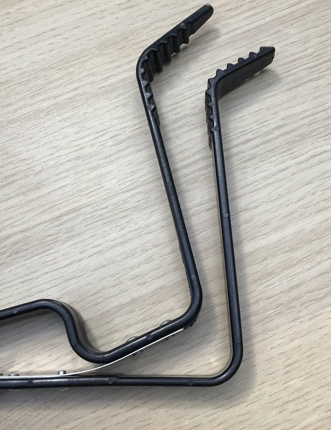 Pinza para papel higiénico Identités