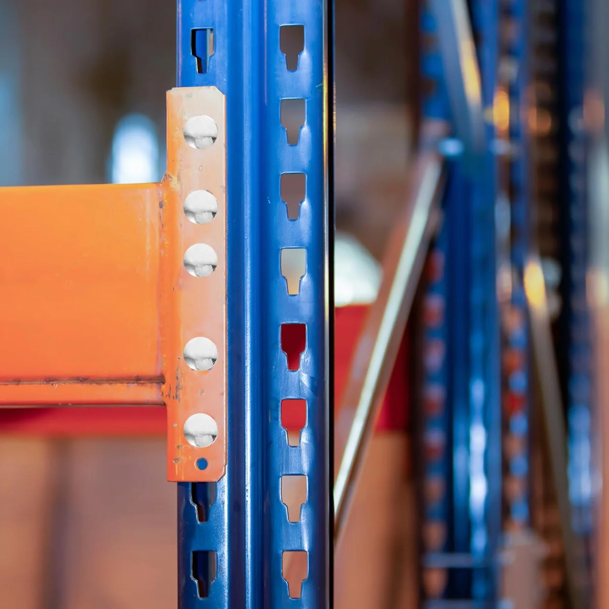 Mobestech 100 pasadores de seguridad galvanizados para estantes de palés, resistentes en forma de L, para estanterías pesadas y proyectos de bricolaje, ideales para gestión de almacenes