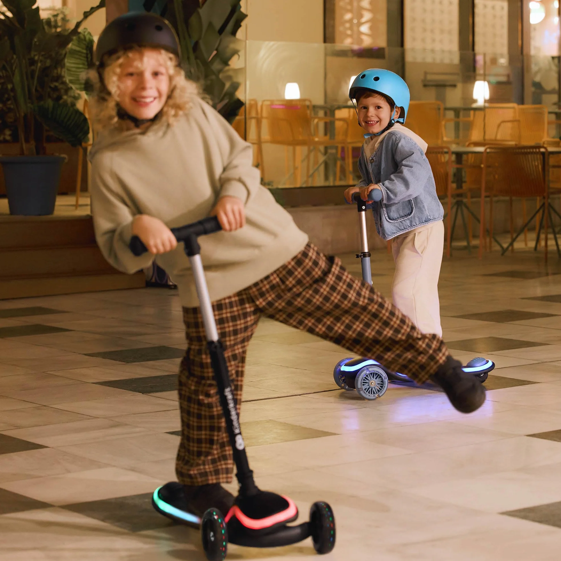 Kinderkraft RAKET Patinete para niños 1 año 50 kg Ruedas LED Manillar Regulable Altura Negro