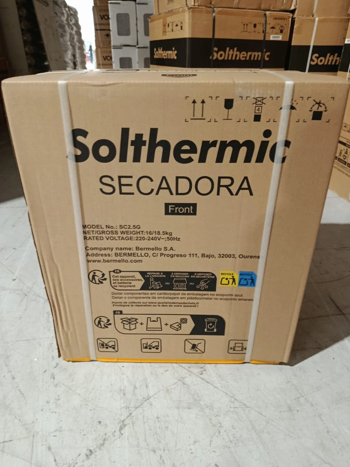 SOLTHERMIC SECADORA MINI SC2.5G 2,5 KG Puerta negra ojo de buey Blanco