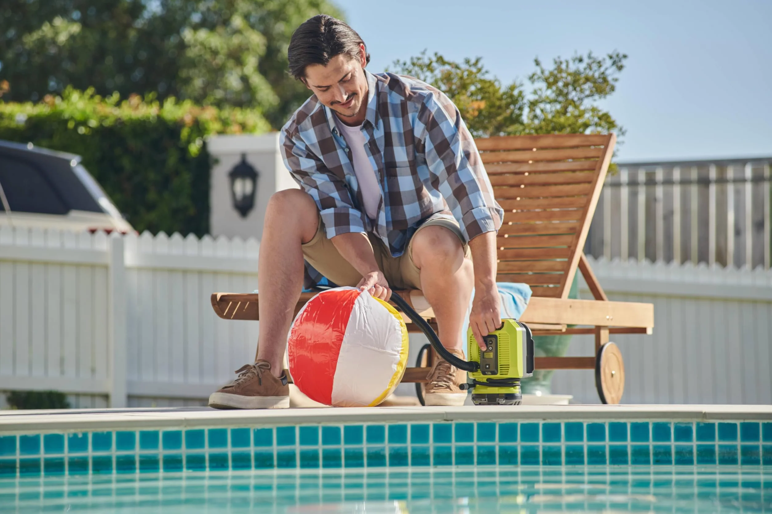 Ryobi RMI18 Compresor Inflador Inalámbrico 18V One+ 11 Bar 500 L/min 3 Puntas