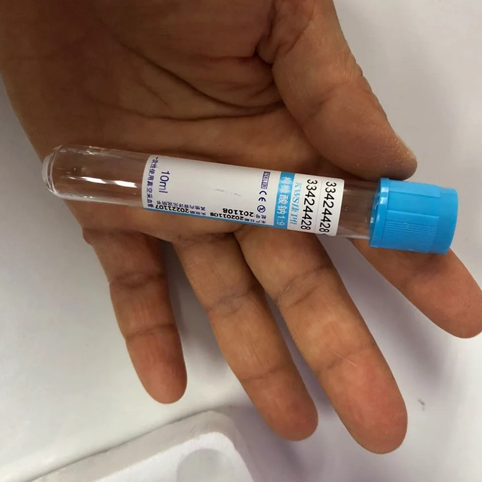 Centrífuga, Tubos de extracción de Sangre de Laboratorio con Tapones para centrifugación y Toma de muestras venosas.